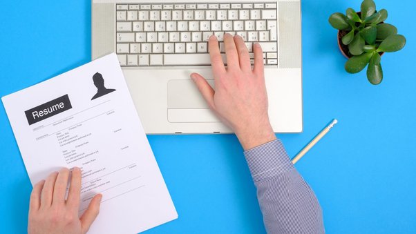 Reasons to Add an Online Degree to Your Resume