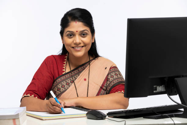 Functional-Hindi Specialist