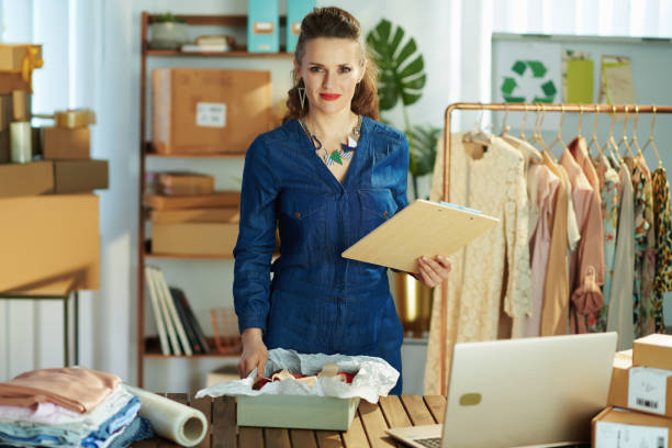 Sustainable-Fashion Technologist