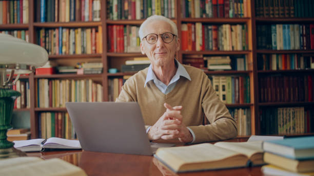 Senior Sociologist