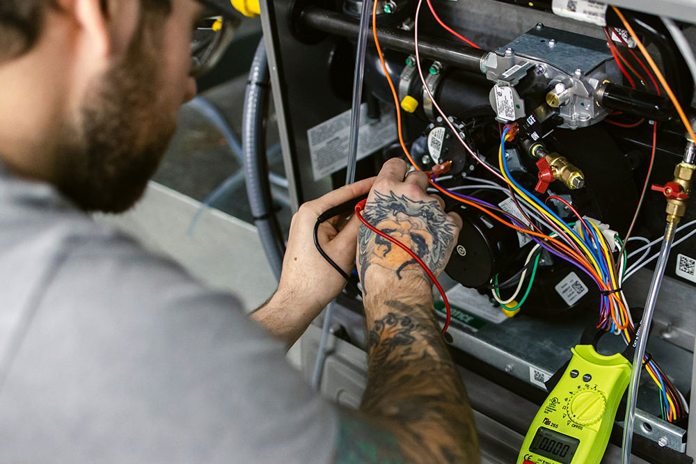 Refrigeration & Air Conditioning Mechanic